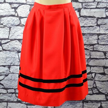 red tracht skirt
